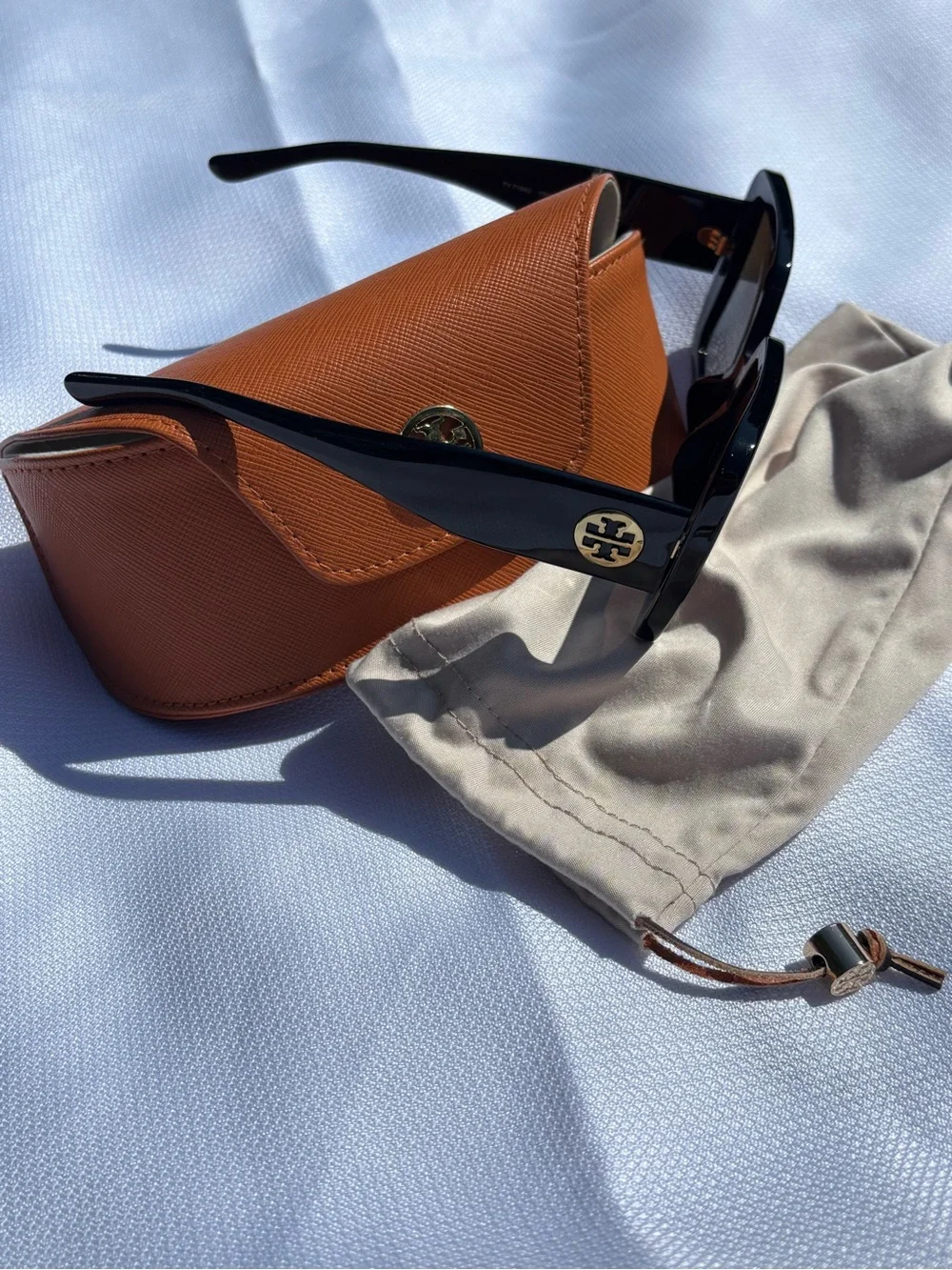 Tory Burch Black Oversized Square Sunglasses with Black Gradient Lenses